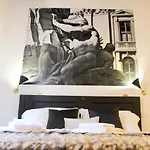 Sophisticated Studio Decor -Topcollection